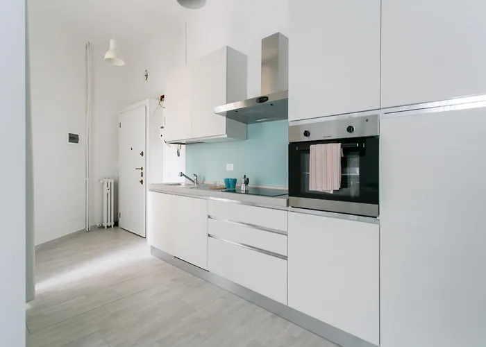 Italianflat - Blue In The Sky * 밀라노