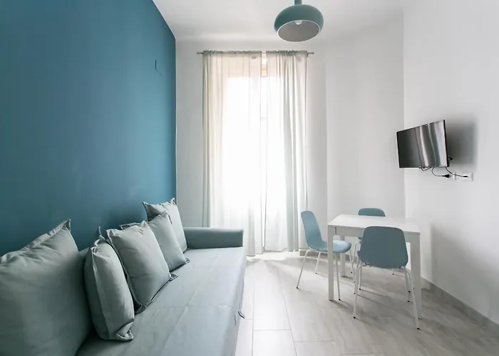 Italianflat - Blue In The Sky * 밀라노