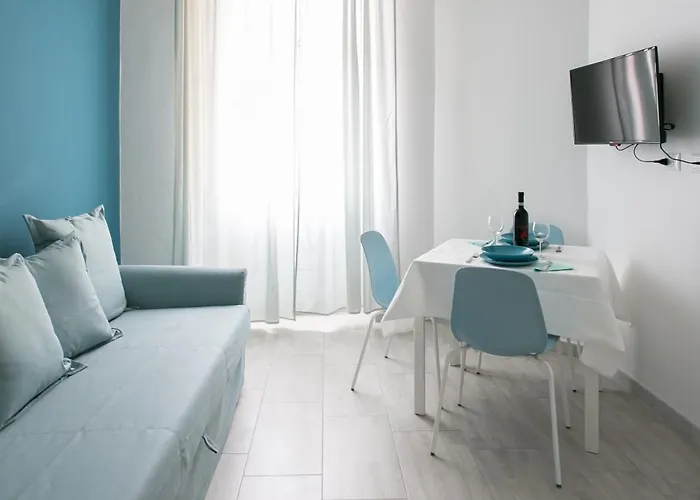 아파트 Italianflat - Blue In The Sky